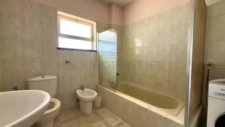 Moradia T7 para Venda em Loule (São Clemente) Foto 11