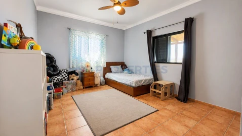 Moradia T2 para Venda em Loule (São Sebastião)