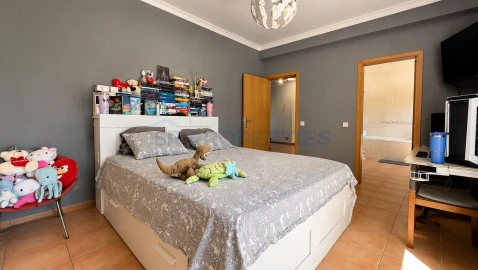 Moradia T2 para Venda em Loule (São Sebastião)