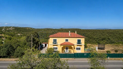 Moradia T2 para Venda em Loule (São Sebastião)