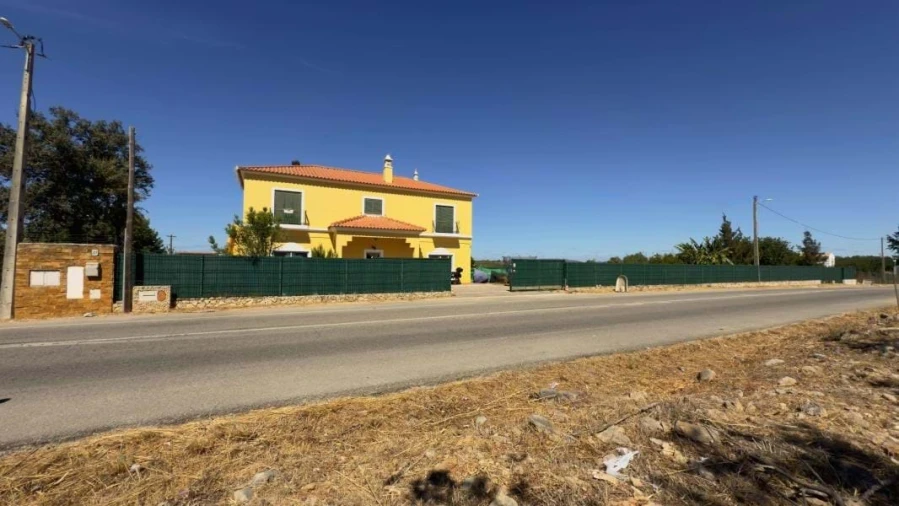 Moradia T2 para Venda em Loule (São Sebastião) Foto 10