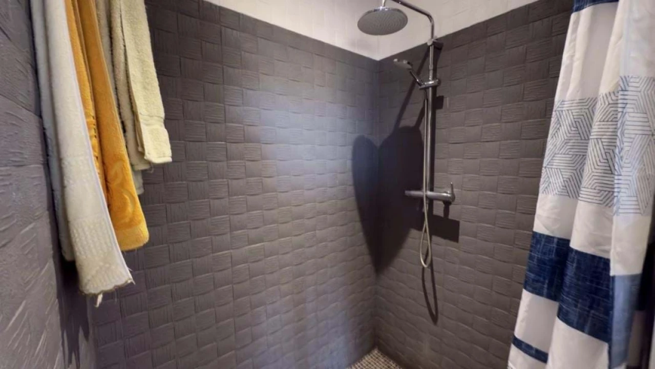 Moradia T2 para Venda em Loule (São Sebastião) Foto 30