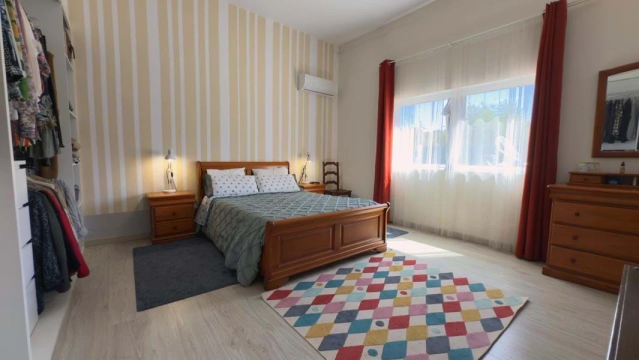 Moradia T2 para Venda em Loule (São Sebastião) Foto 29