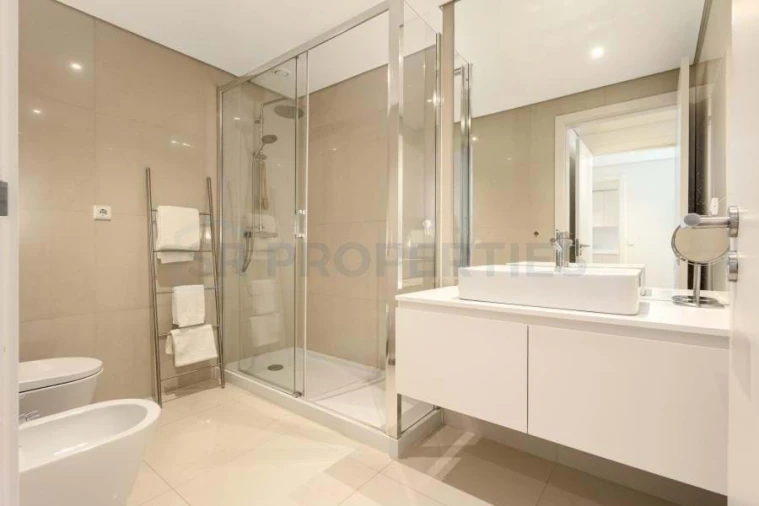 Apartamento T1 para Venda em Quarteira Foto 5