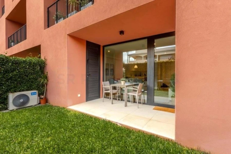 Apartamento T1 para Venda em Quarteira Foto 19