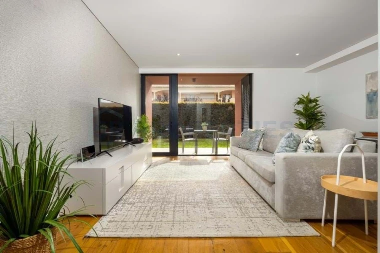 Apartamento T1 para Venda em Quarteira