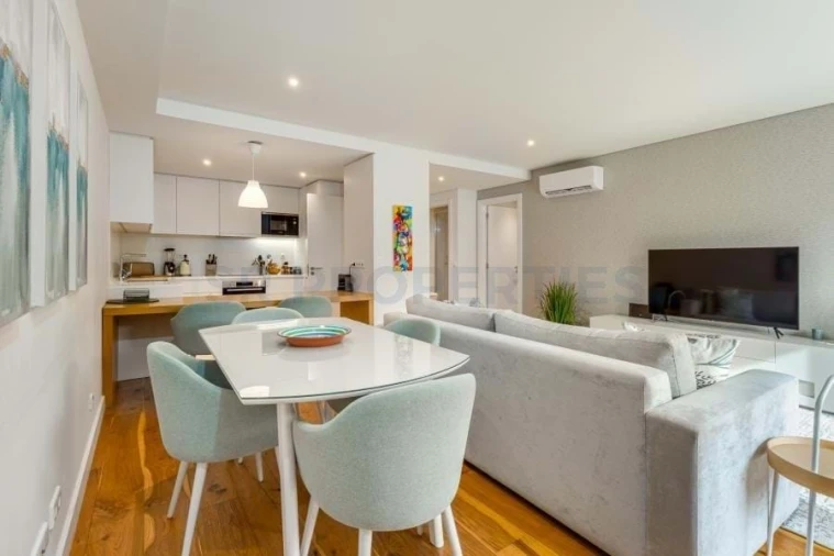 Apartamento T1 para Venda em Quarteira Foto 4