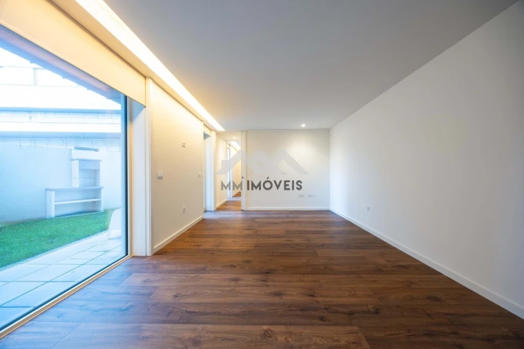 Apartamento T1 para Venda em Paranhos Foto 25