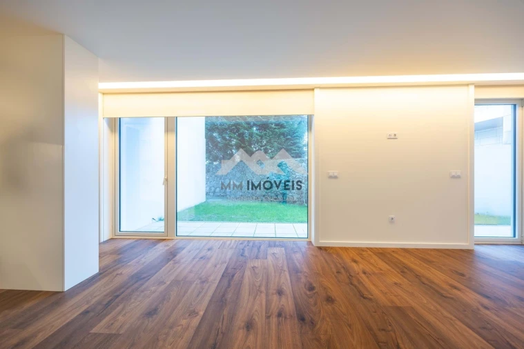 Apartamento T1 para Venda em Paranhos Foto 9