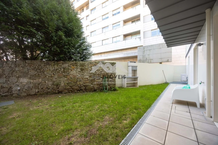 Apartamento T1 para Venda em Paranhos Foto 7