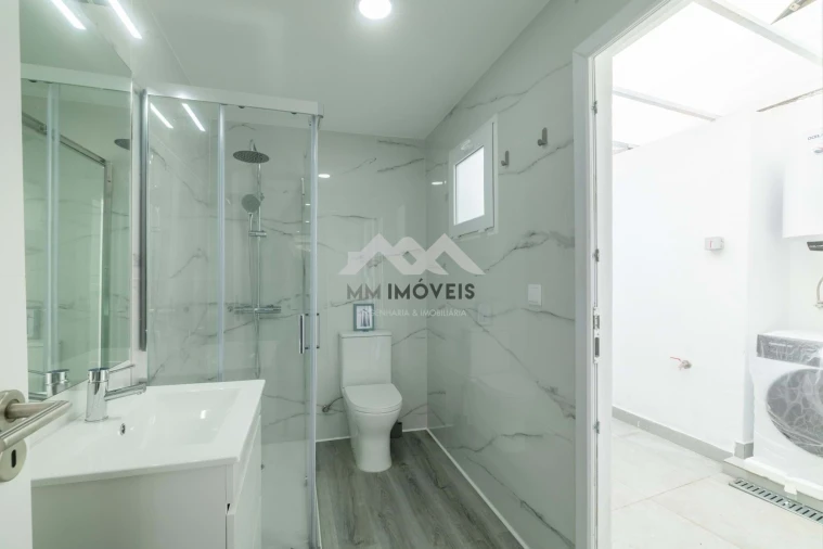 Moradia T1 para Venda em Cedofeita, Santo Ildefonso, Sé, Miragaia, São Nicolau e Vitória Foto 4