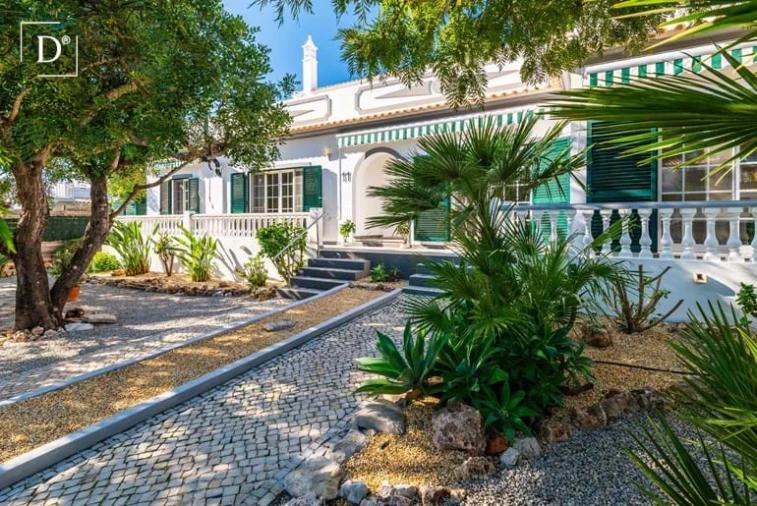 Moradia T5 para Venda em Olhão Foto 26