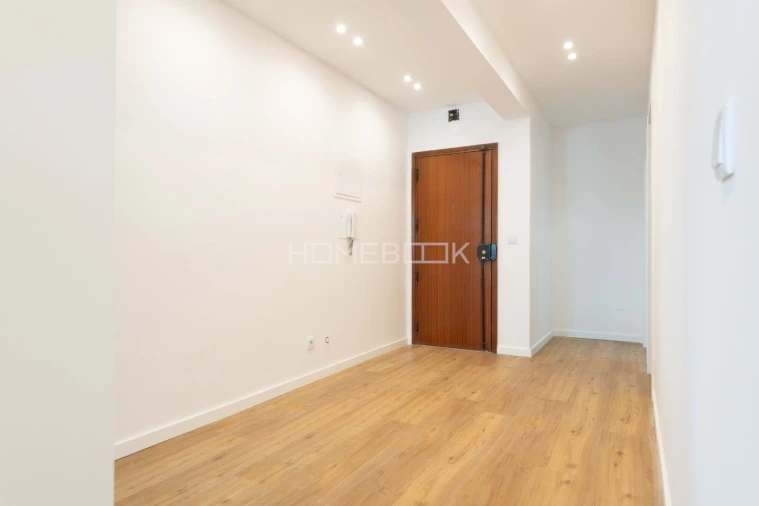 Apartamento T1 para Venda em Costa da Caparica Foto 4