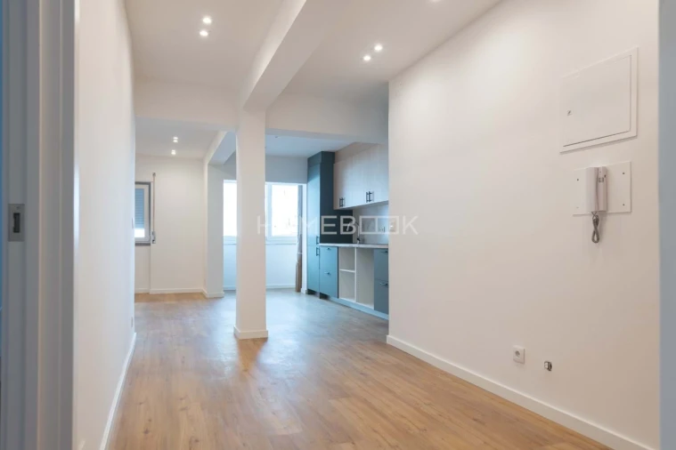 Apartamento T1 para Venda em Costa da Caparica Foto 3