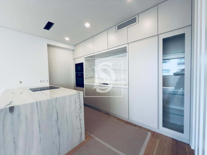 Apartamento T2 para Venda em Creixomil Foto 7