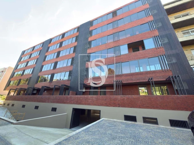 Apartamento T2 para Venda em Creixomil Foto 30