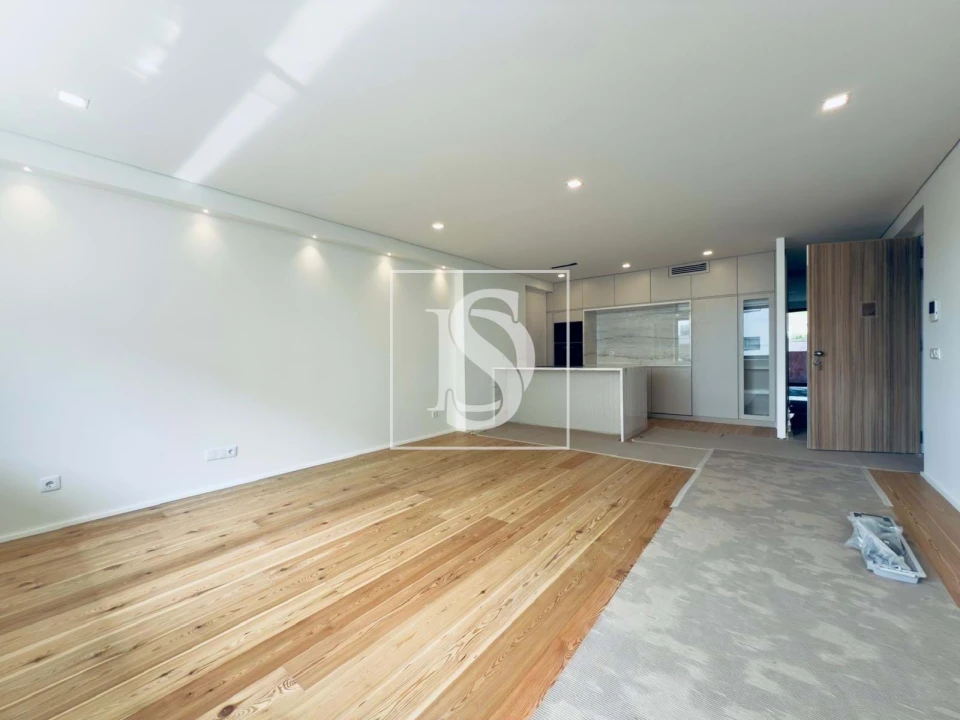 Apartamento T2 para Venda em Creixomil Foto 6