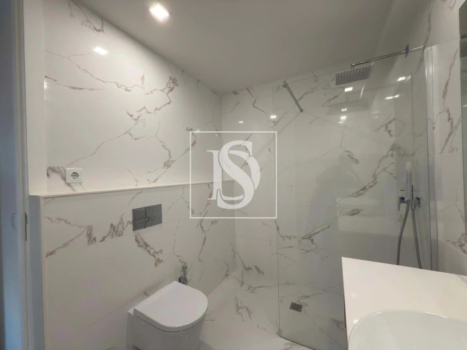 Apartamento T2 para Venda em Creixomil Foto 18