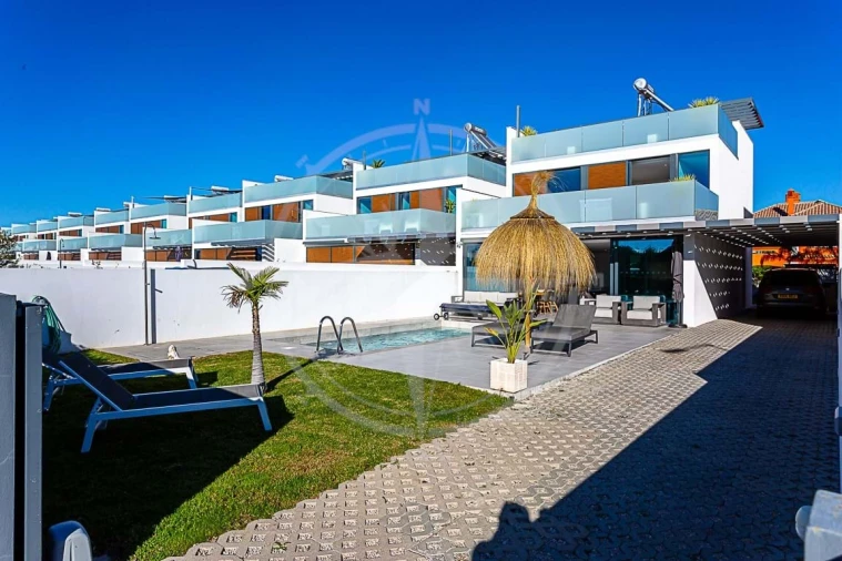 Moradia T3 para Venda em Conceição e Cabanas de Tavira Foto 3