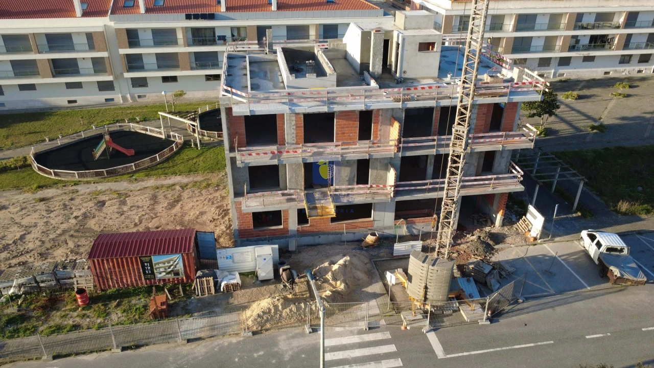 Apartamento T3 para Venda em Atouguia da Baleia Foto 7