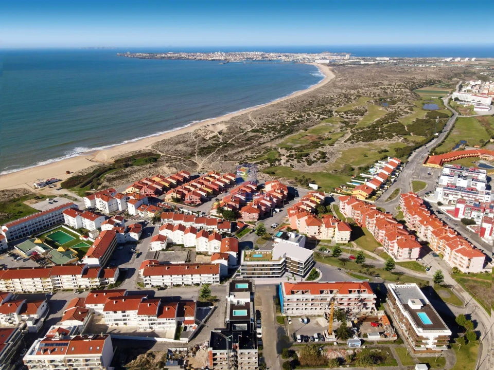 Apartamento T3 para Venda em Atouguia da Baleia Foto 16