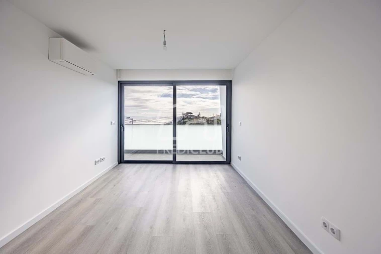 Moradia T3 para Venda em Santo Antonio Foto 7