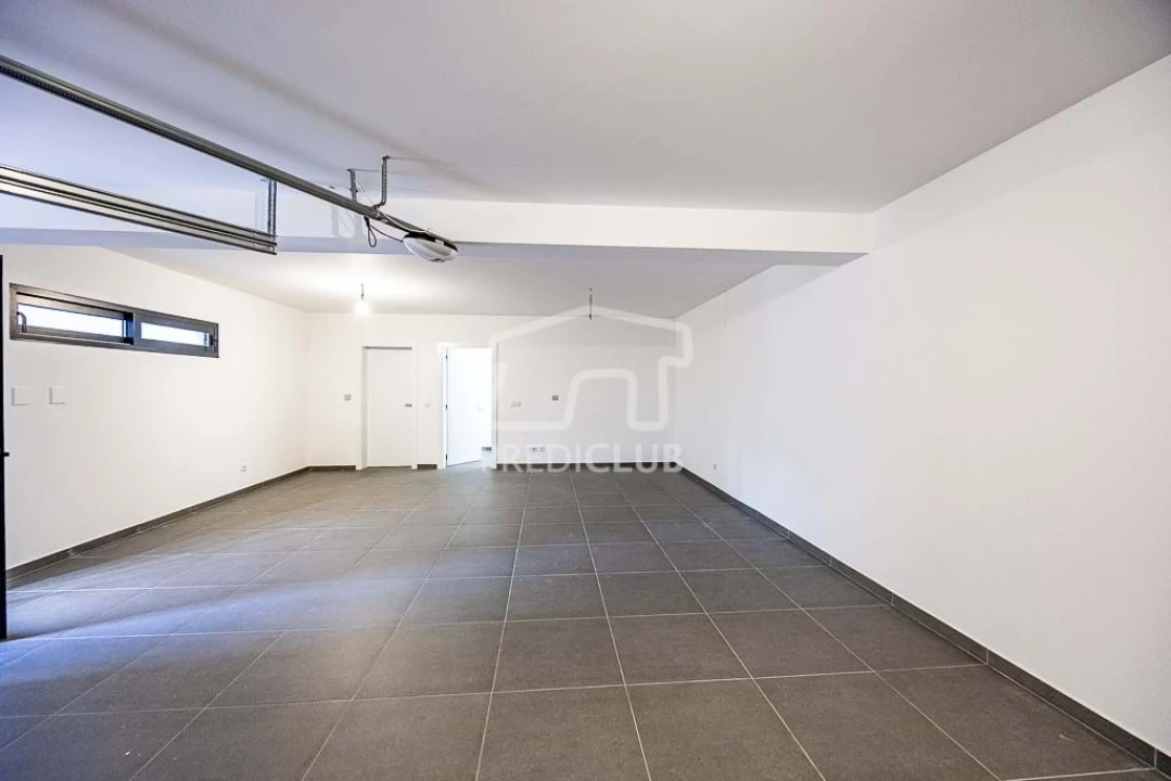 Moradia T3 para Venda em Santo Antonio Foto 19