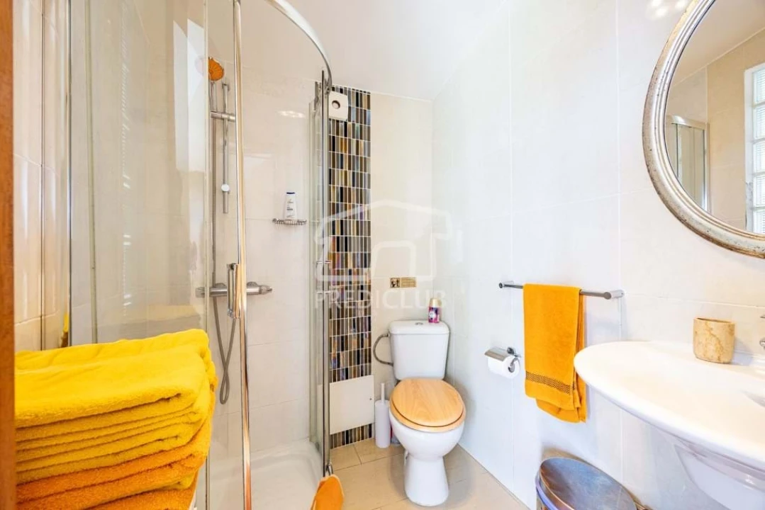 Moradia T6 para Venda em Caniço Foto 71