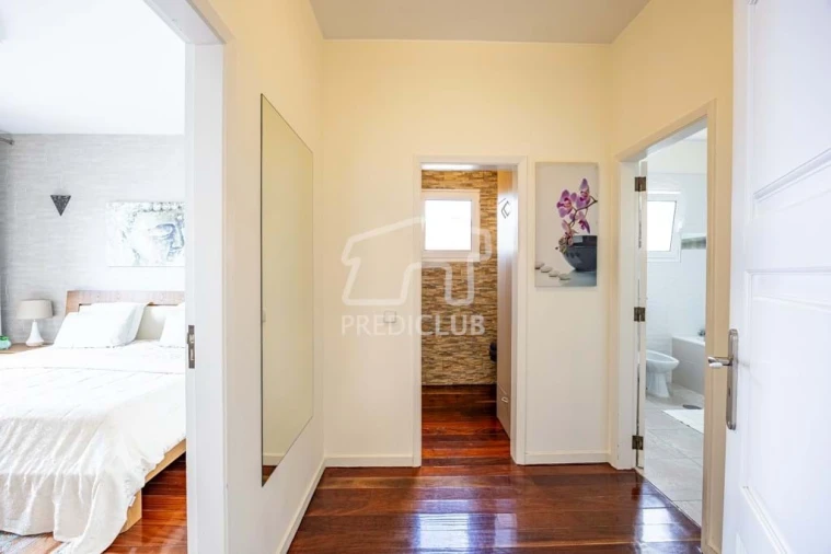 Moradia T6 para Venda em Caniço Foto 13