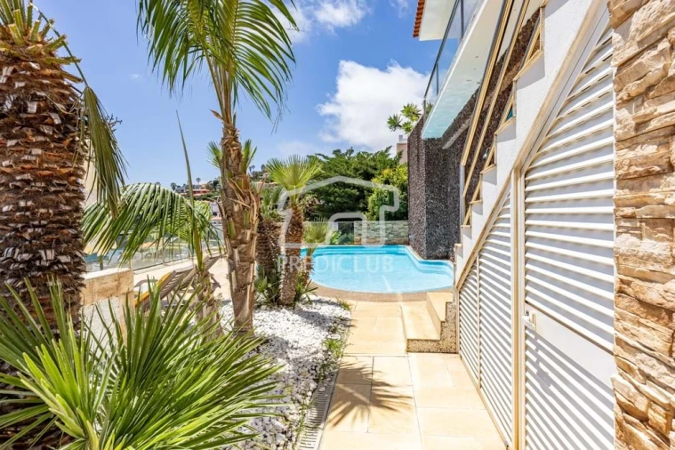 Moradia T6 para Venda em Caniço Foto 77