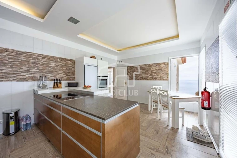 Moradia T6 para Venda em Caniço Foto 44