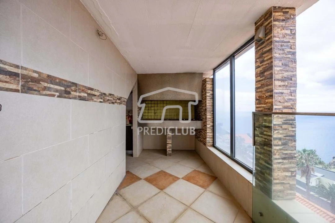 Moradia T6 para Venda em Caniço Foto 47