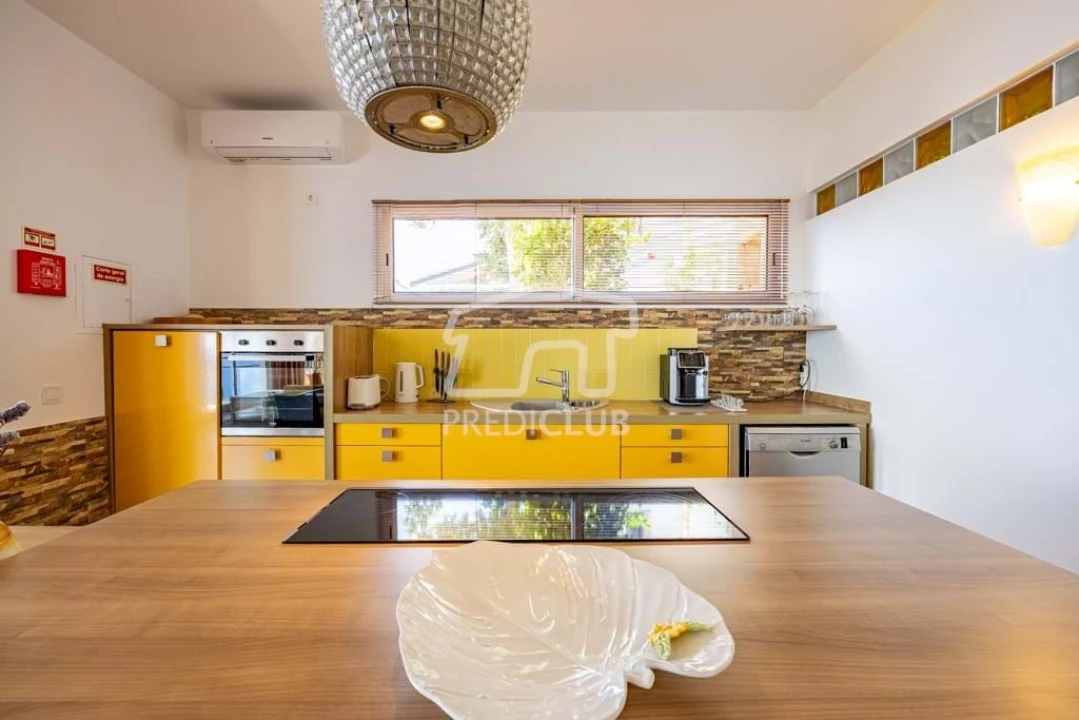 Moradia T6 para Venda em Caniço Foto 56