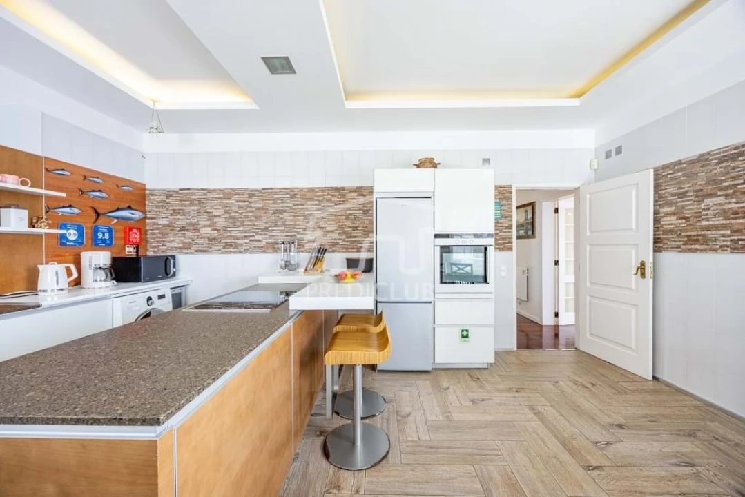 Moradia T6 para Venda em Caniço Foto 45