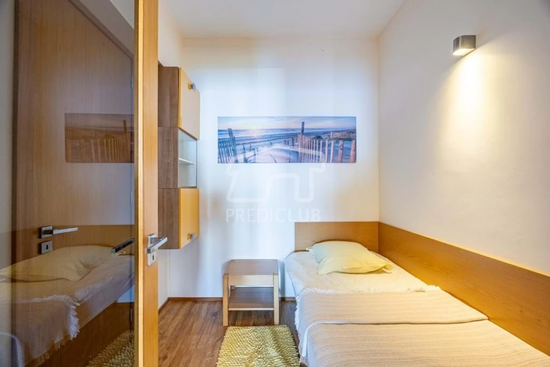 Moradia T6 para Venda em Caniço Foto 61