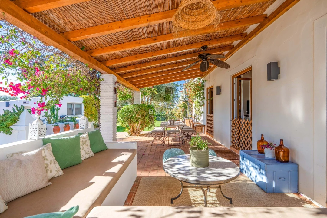 Moradia T5 para Venda em Estômbar e Parchal Foto 8