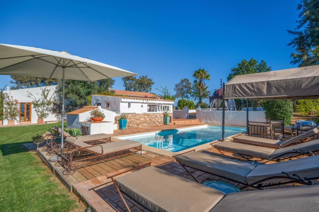 Moradia T5 para Venda em Estômbar e Parchal Foto 11