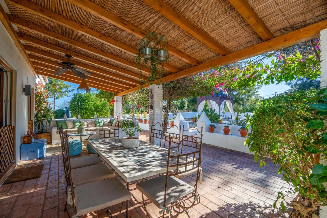 Moradia T5 para Venda em Estômbar e Parchal Foto 9