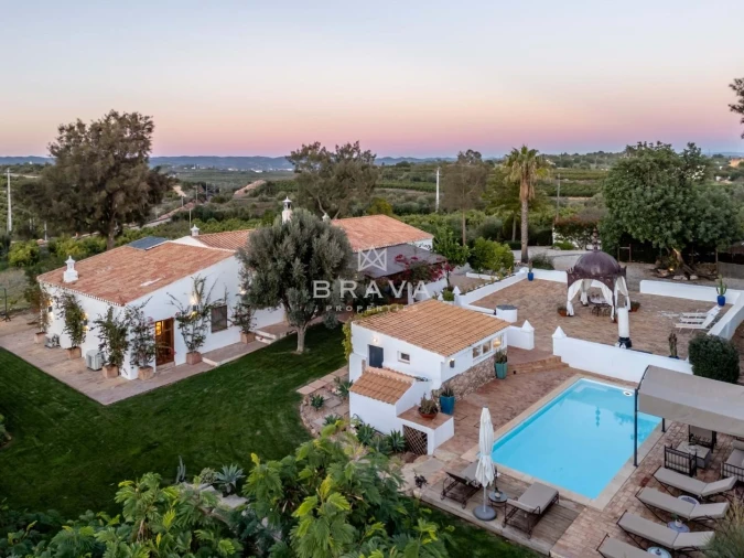 Moradia T5 para Venda em Estômbar e Parchal Foto 43