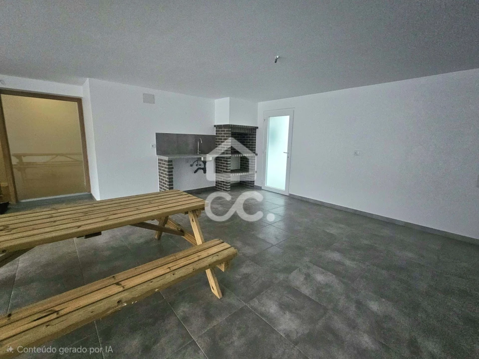 Moradia T3 para Venda em Santo Isidoro Foto 5