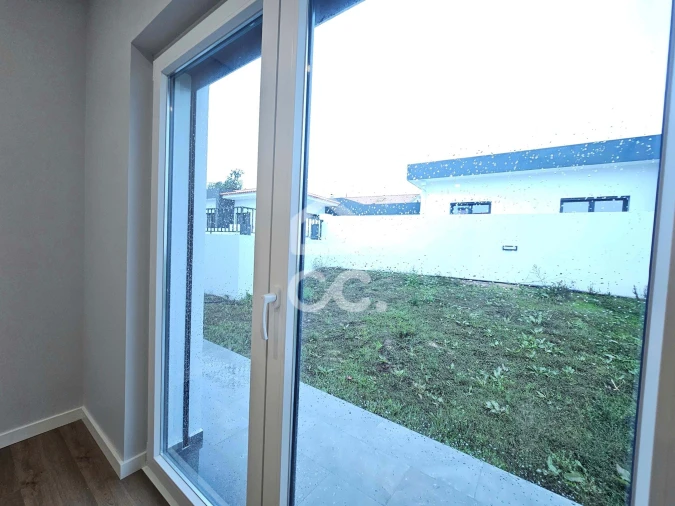 Moradia T3 para Venda em Santo Isidoro Foto 9