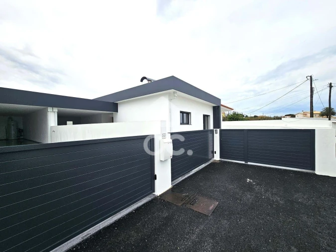 Moradia T3 para Venda em Santo Isidoro