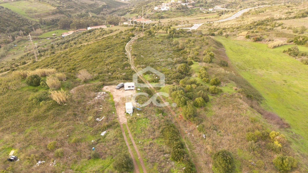 Terreno para Venda em São Domingos de Rana Foto 1