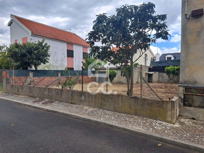 Terreno para Venda em Santo Antão e São Julião do Tojal Foto 2