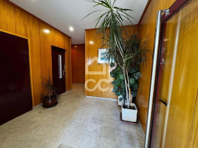 Apartamento T3 para Venda em Santo António dos Cavaleiros e Frielas Foto 18