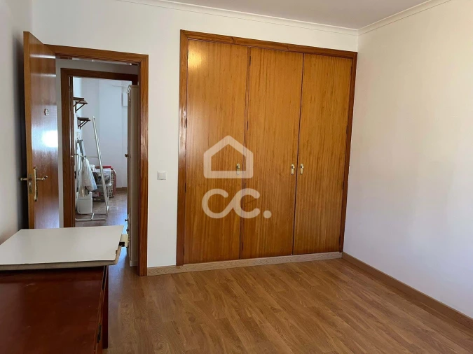 Apartamento T3 para Venda em Santo António dos Cavaleiros e Frielas Foto 14