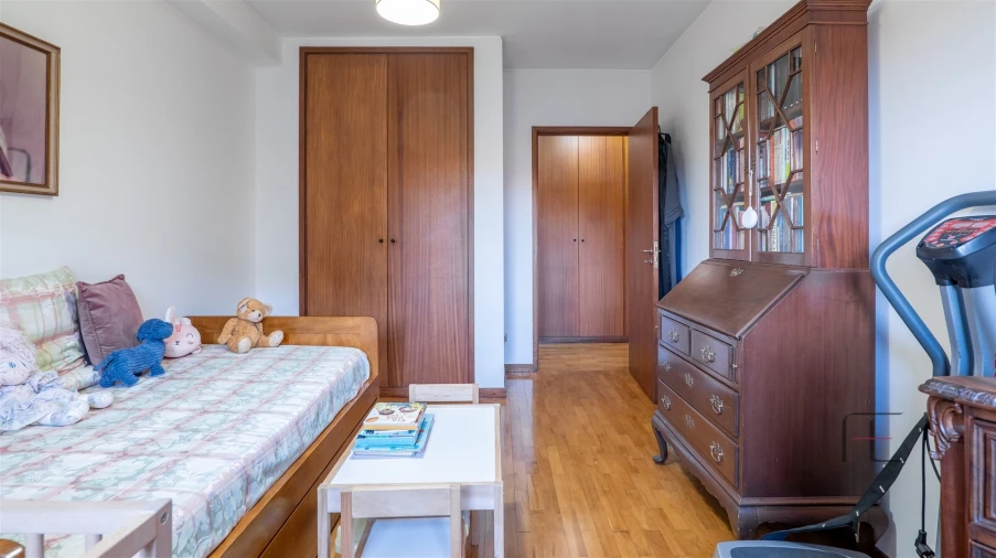 Apartamento T5 para Venda em São Mamede de Infesta e Senhora da Hora Foto 30