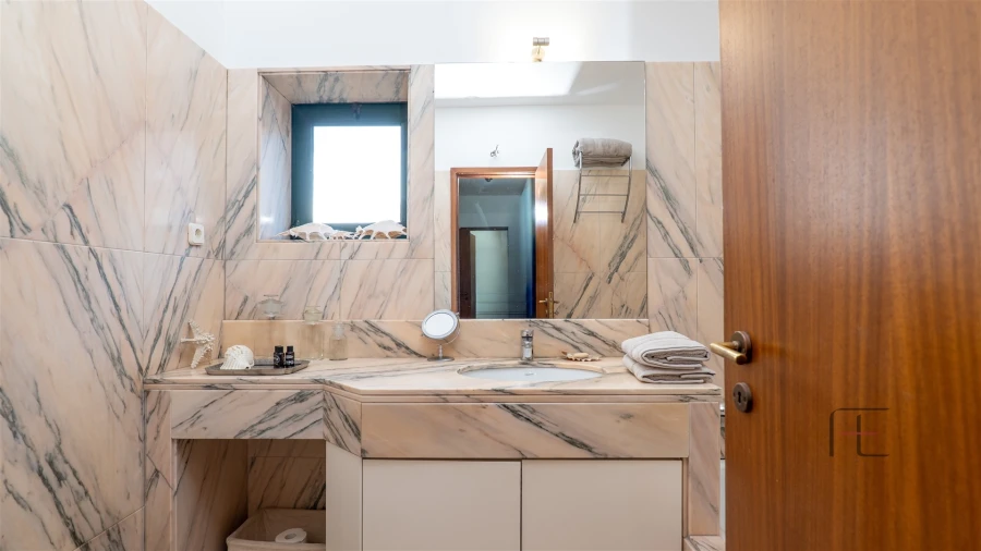 Apartamento T5 para Venda em São Mamede de Infesta e Senhora da Hora Foto 20