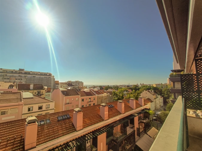 Apartamento T3 para Arrendamento em Santo António Foto 2