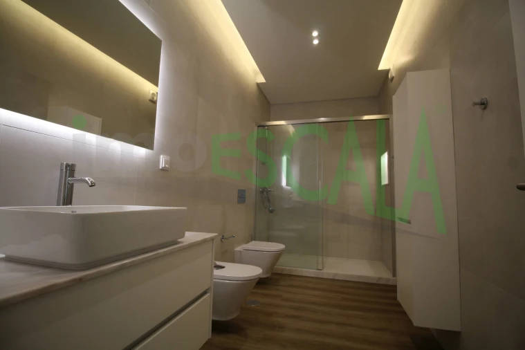 Moradia T3 para Venda em Aveiras de Cima Foto 26